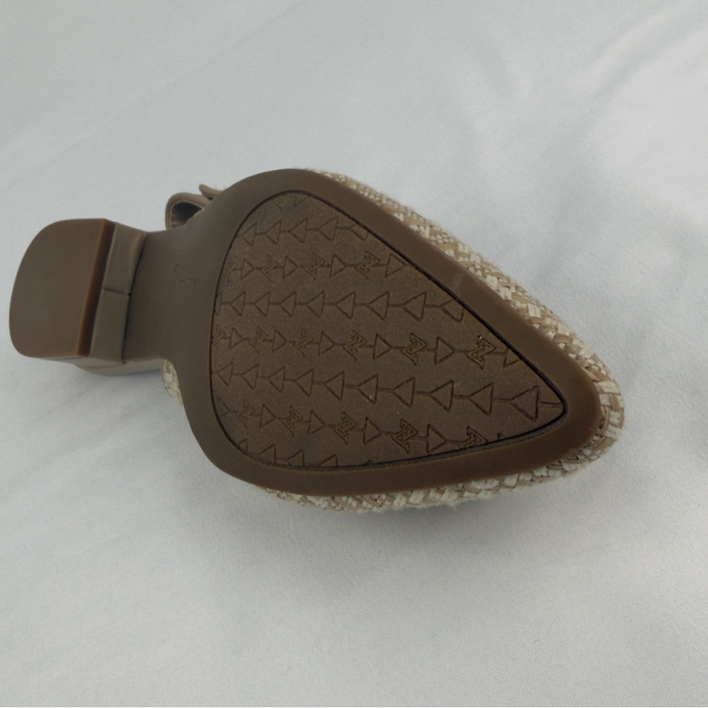 Chic Beige Woven Slingback Heels Pointed Toe Block Heel Sz 8.5 - Picture 10 of 12
